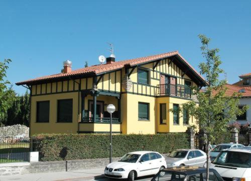 Hotel Restaurante Aldama Amurrio Esterno foto